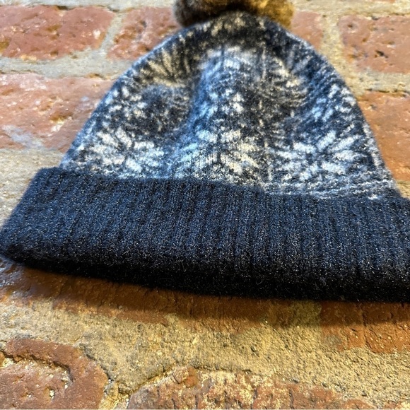 Muk Luk's Women's Fur Pom Beanie Winter Cuff Hat Pom Pom Fairy Dust Glitter GRAY - Picture 5 of 14